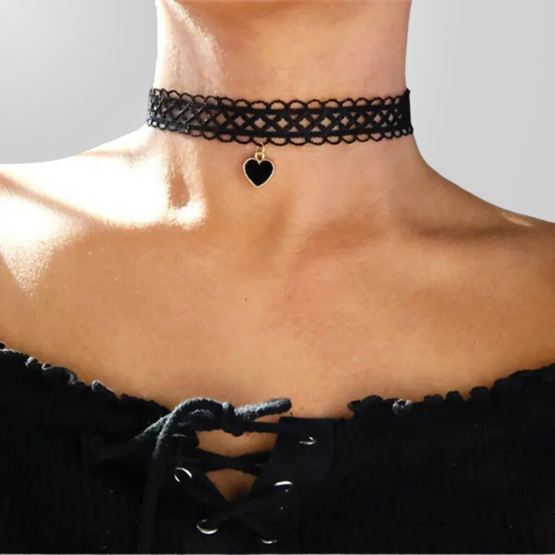 Collier Gothique Dentelle