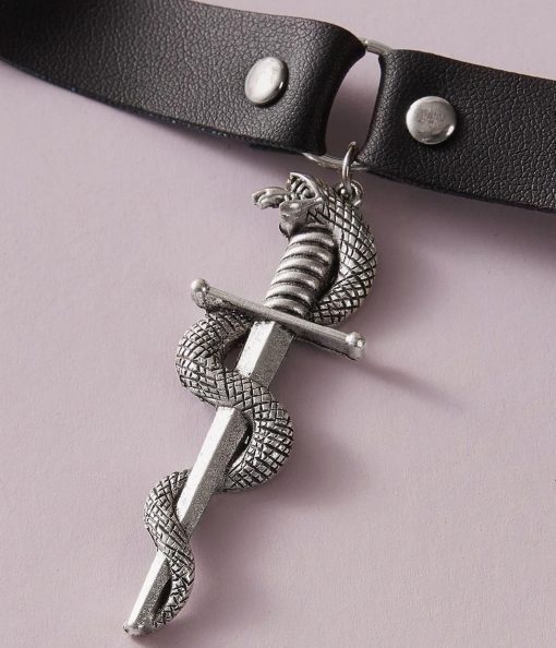 Collier Gothique Serpent