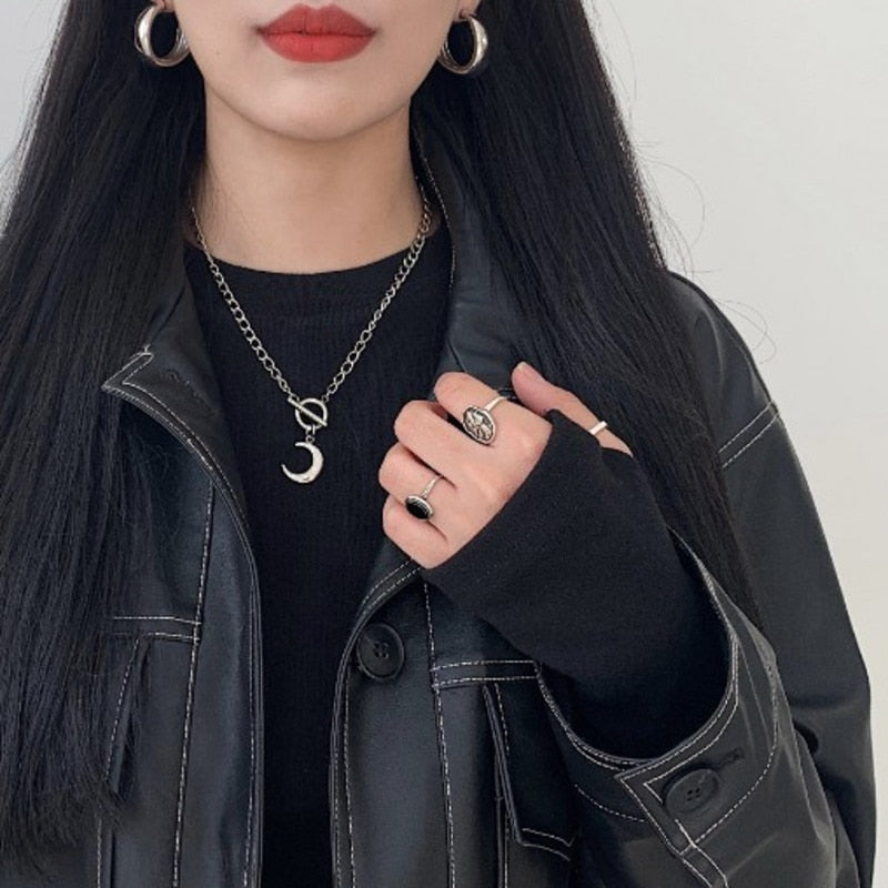 Collier Lune Gothique