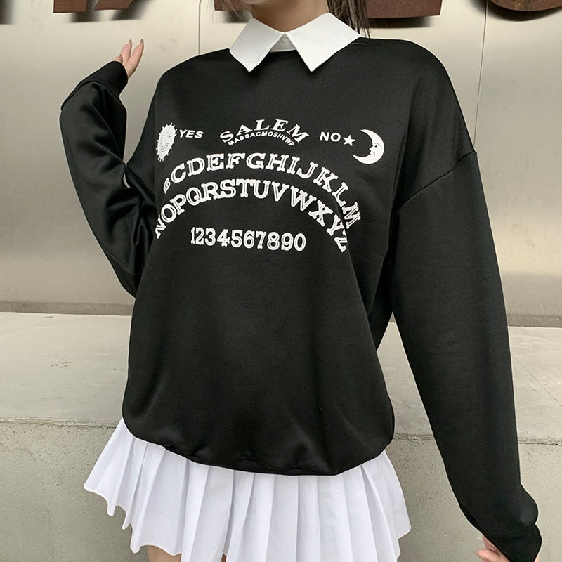 Pull Gothique