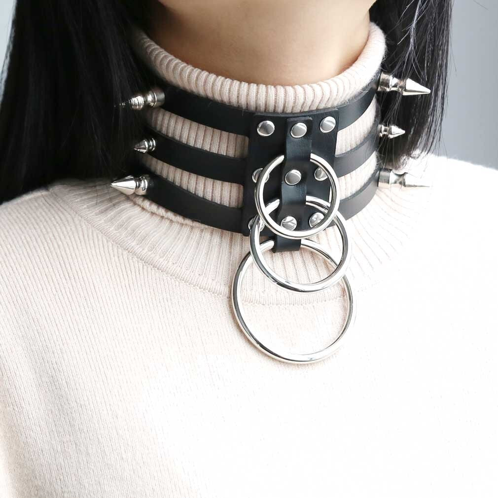 Collier A Clou Gothique